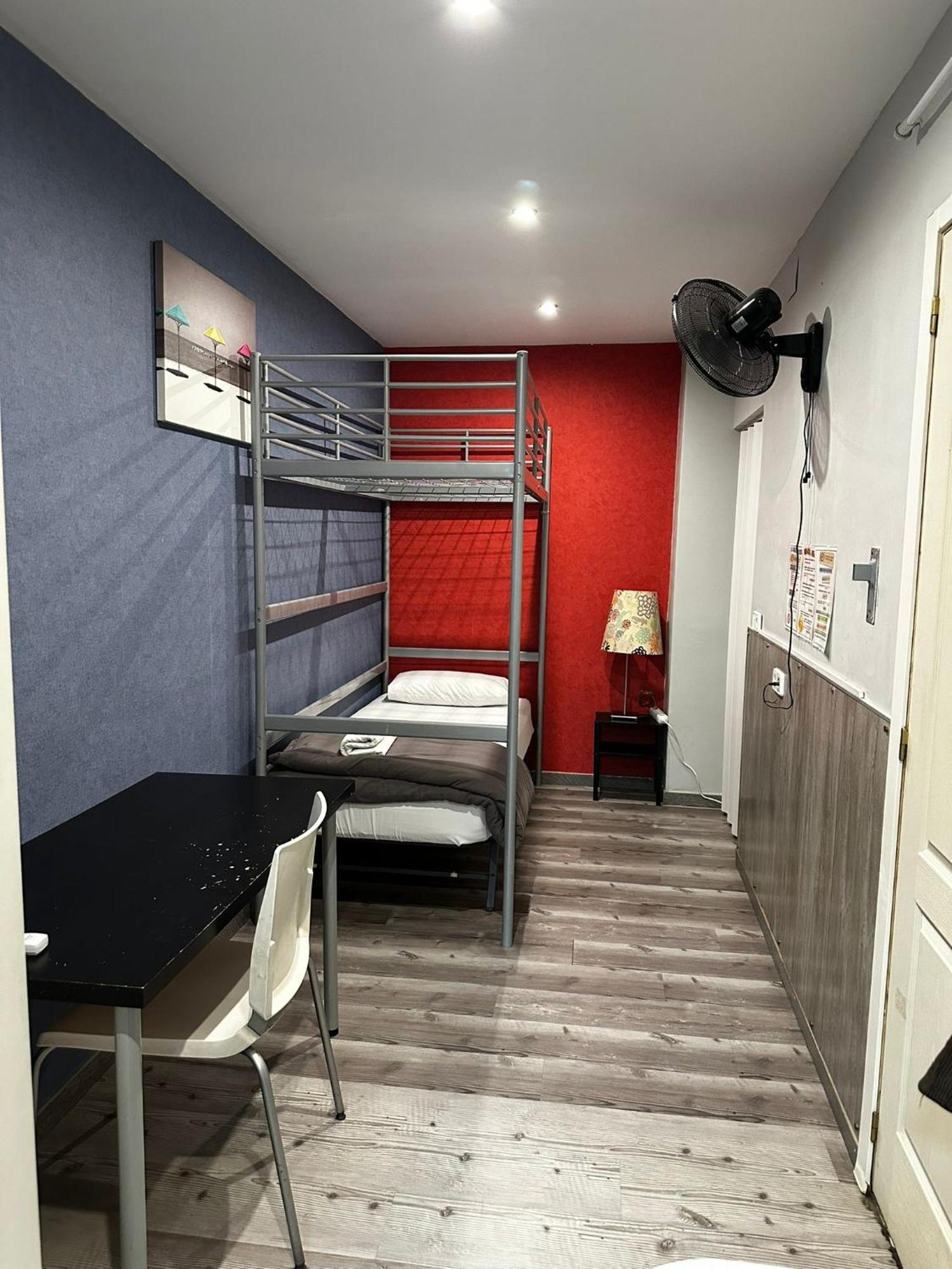 Bcn Condal Hostal Βαρκελώνη Εξωτερικό φωτογραφία