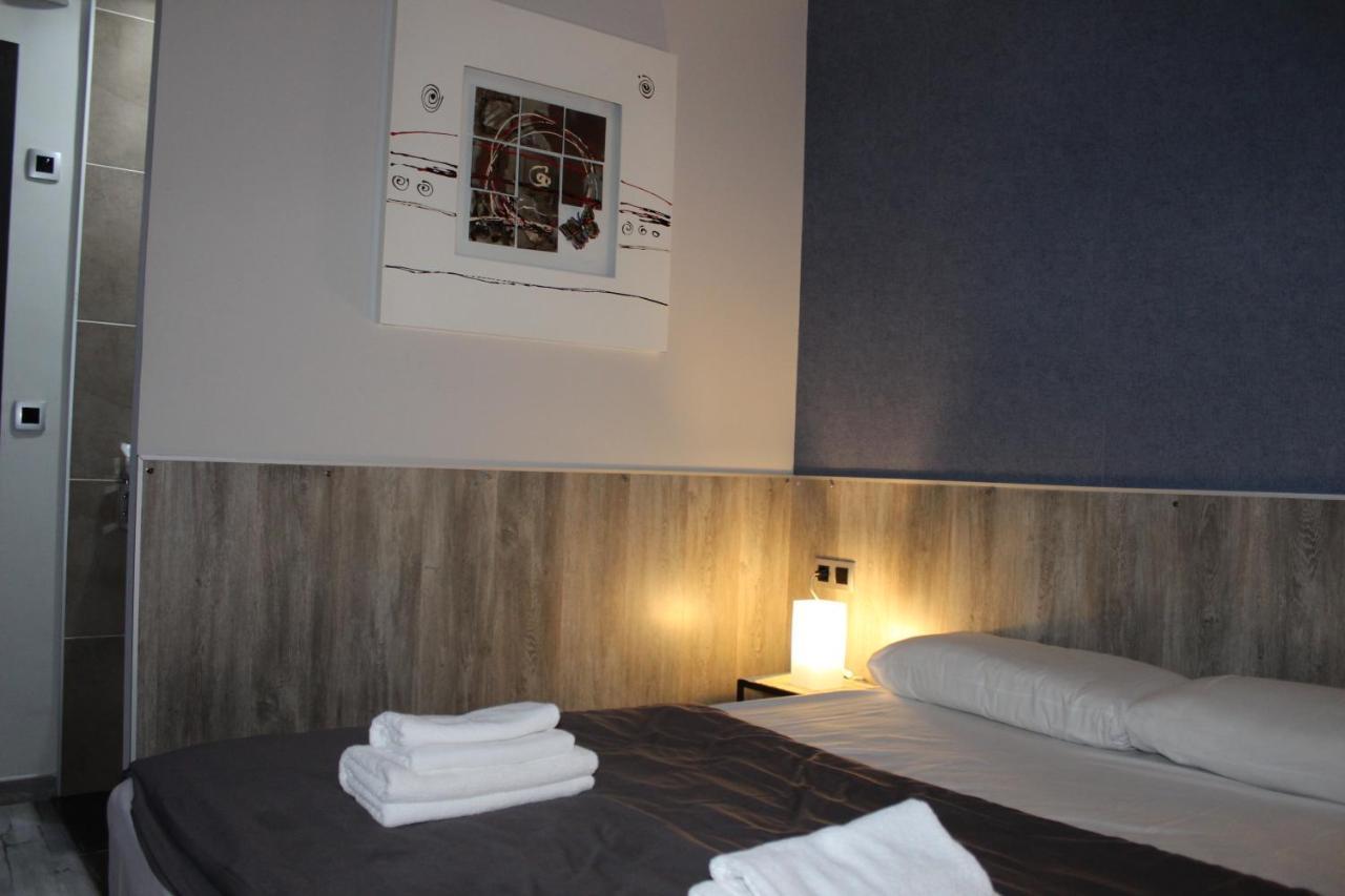 Bcn Condal Hostal Βαρκελώνη Εξωτερικό φωτογραφία