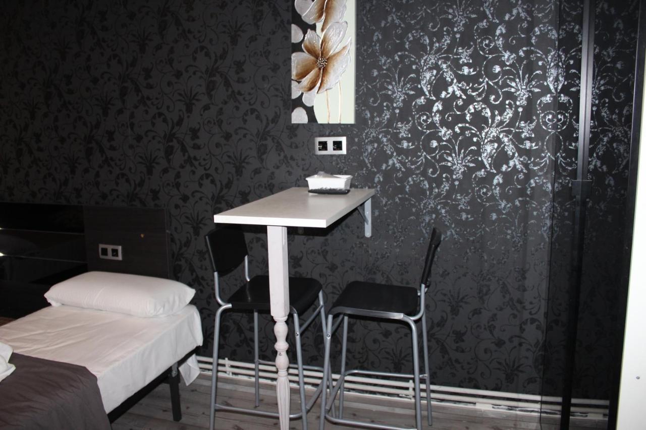 Bcn Condal Hostal Βαρκελώνη Εξωτερικό φωτογραφία