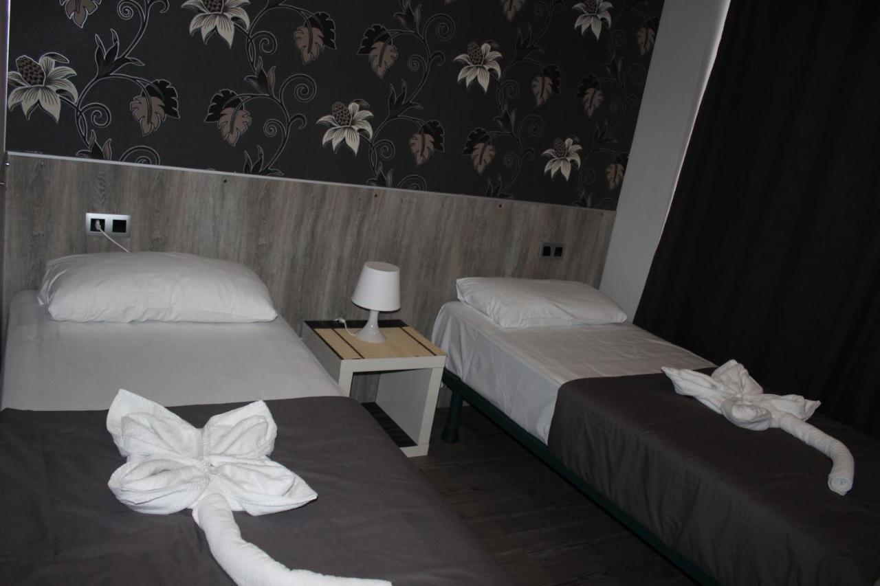 Bcn Condal Hostal Βαρκελώνη Εξωτερικό φωτογραφία