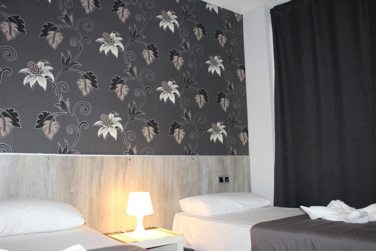 Bcn Condal Hostal Βαρκελώνη Εξωτερικό φωτογραφία