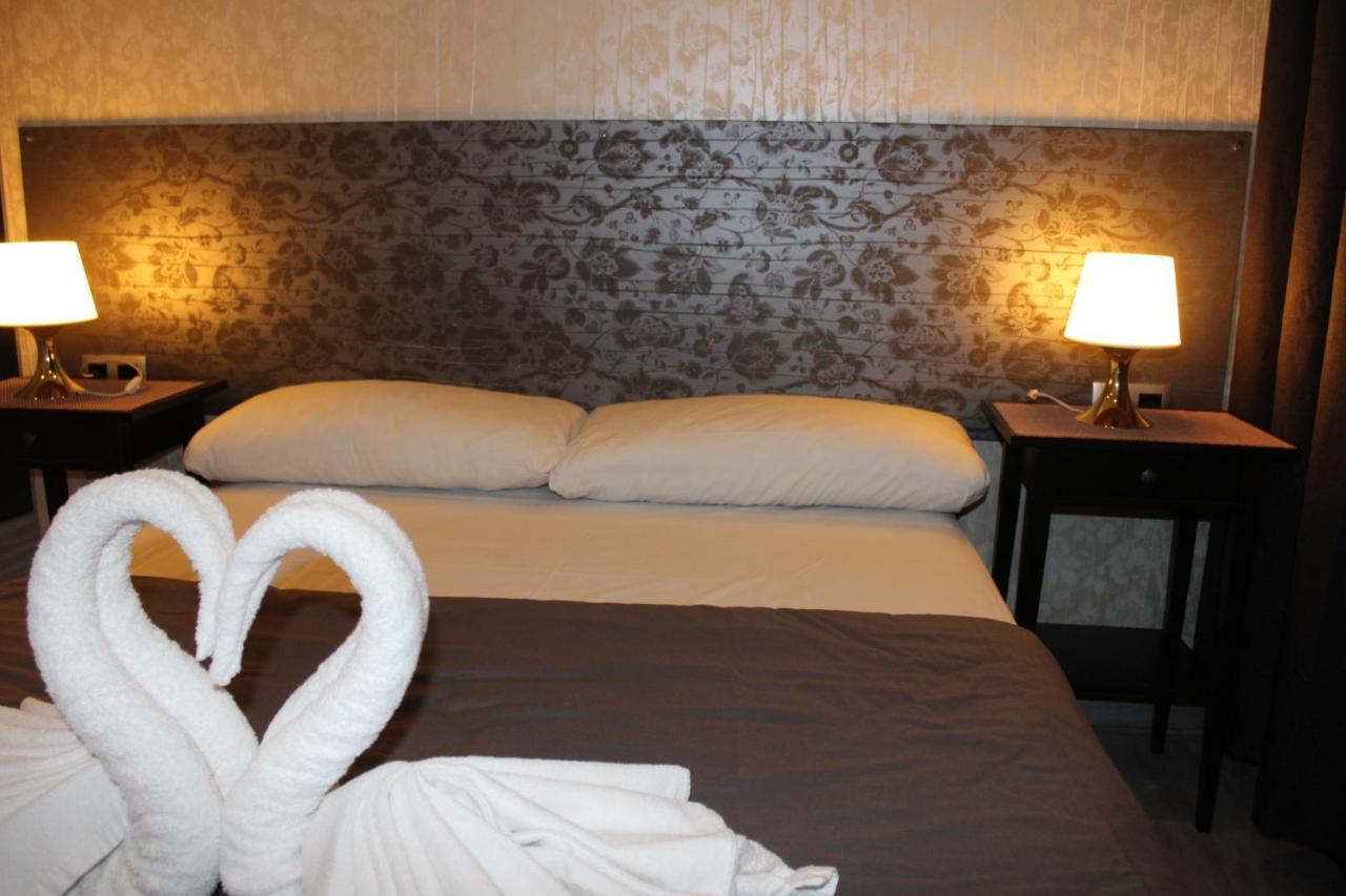Bcn Condal Hostal Βαρκελώνη Εξωτερικό φωτογραφία