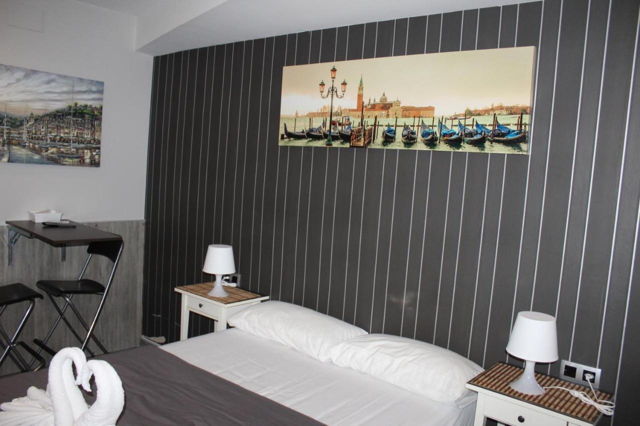 Bcn Condal Hostal Βαρκελώνη Εξωτερικό φωτογραφία