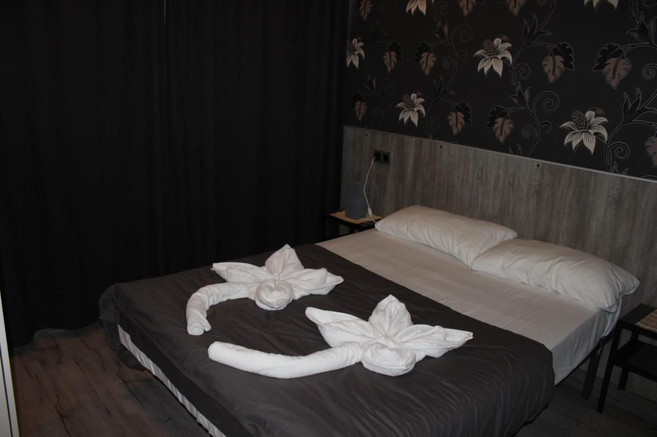 Bcn Condal Hostal Βαρκελώνη Εξωτερικό φωτογραφία