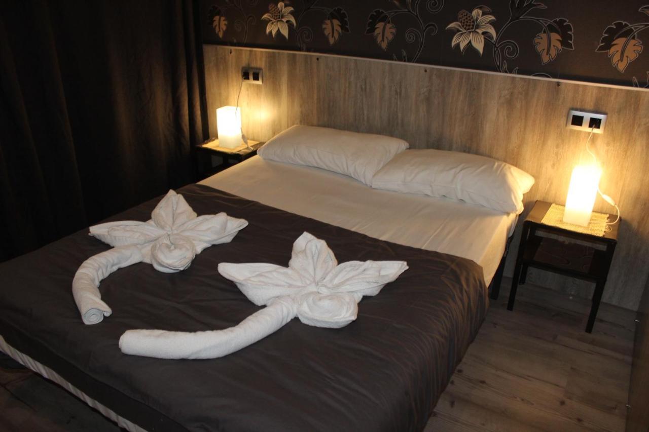 Bcn Condal Hostal Βαρκελώνη Εξωτερικό φωτογραφία