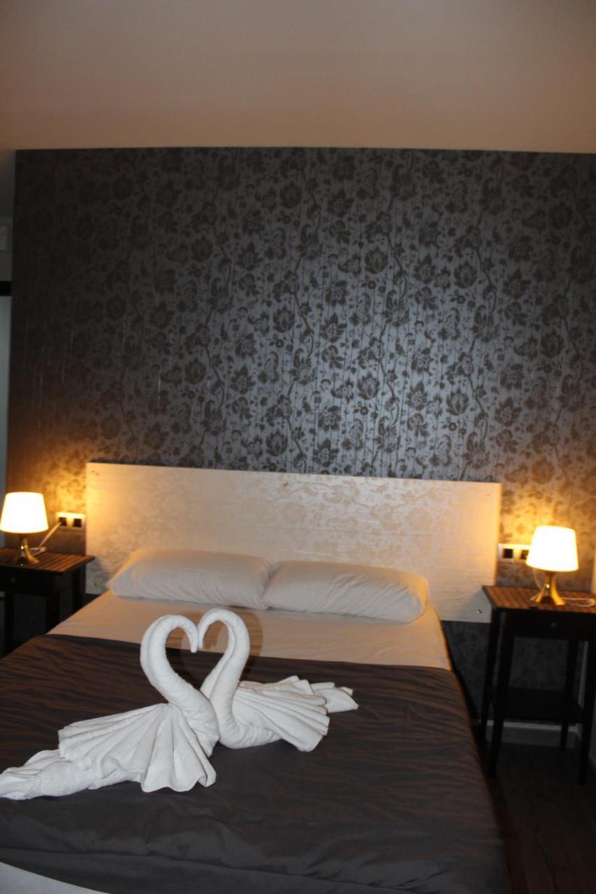 Bcn Condal Hostal Βαρκελώνη Εξωτερικό φωτογραφία