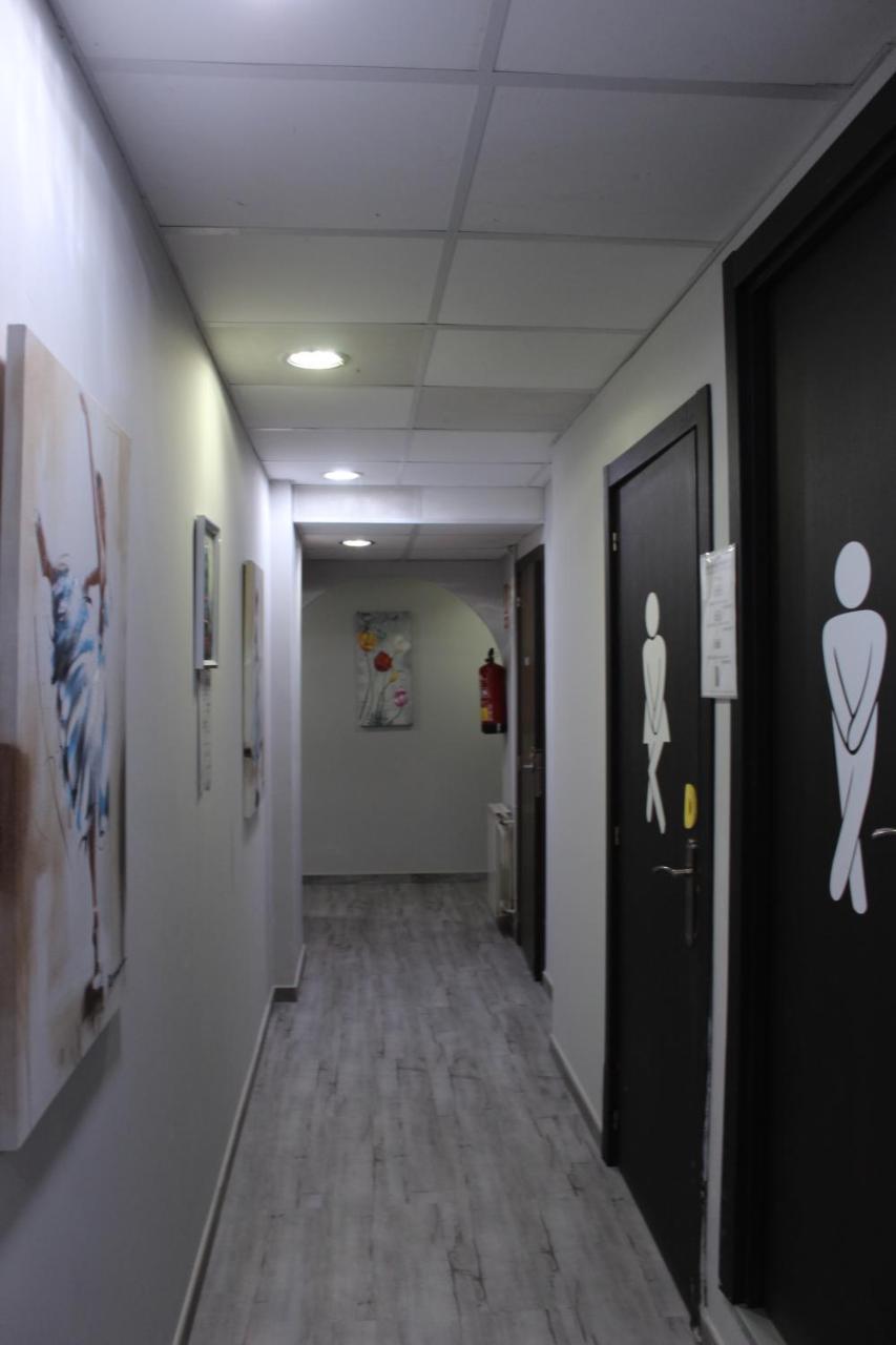 Bcn Condal Hostal Βαρκελώνη Εξωτερικό φωτογραφία