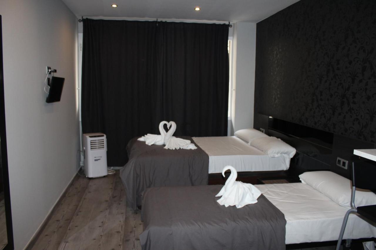Bcn Condal Hostal Βαρκελώνη Εξωτερικό φωτογραφία
