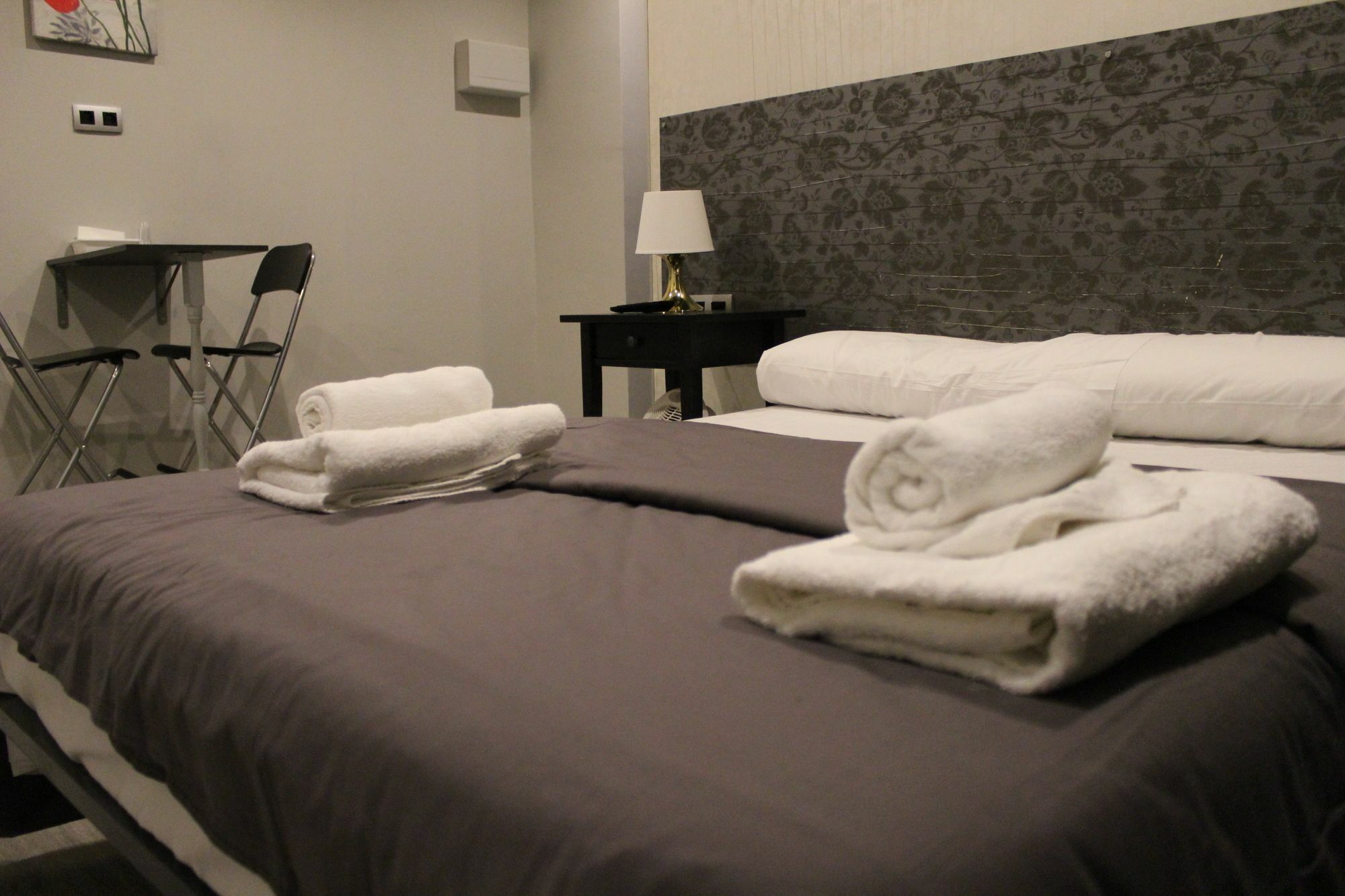 Bcn Condal Hostal Βαρκελώνη Εξωτερικό φωτογραφία